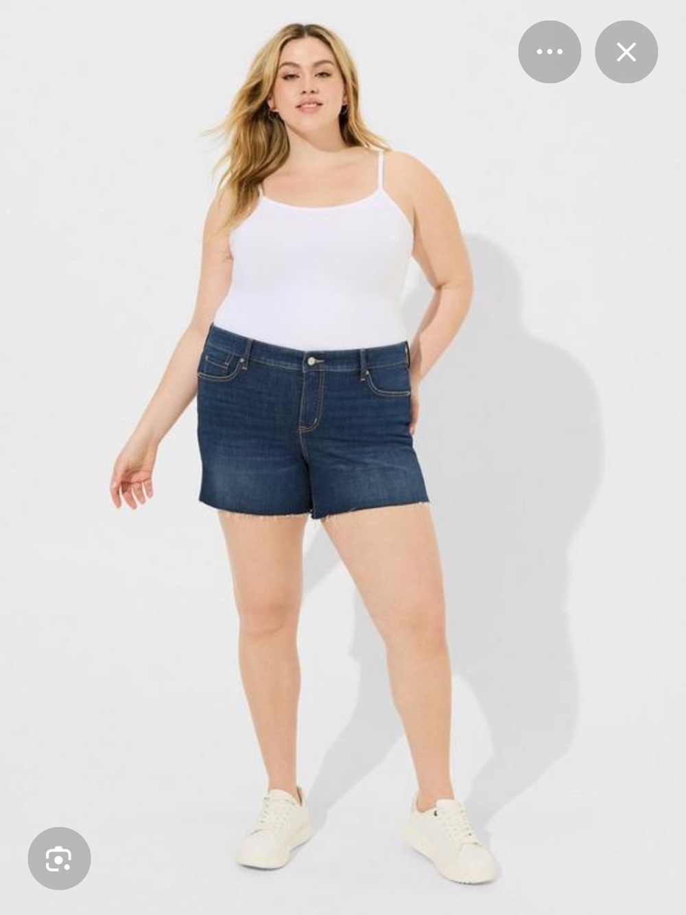 TORRID Perfect Boyfriend Mid Rise 5” Denim Shorts Vintage Stretch Cut Off 12